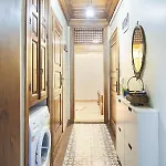 Cozy With A Private Garden, Full Flat