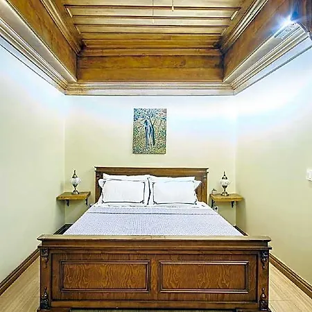Апартаменты Cozy With A Private Garden, Full Flat