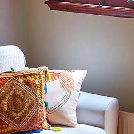 Апартаменты Cozy With A Private Garden, Full Flat